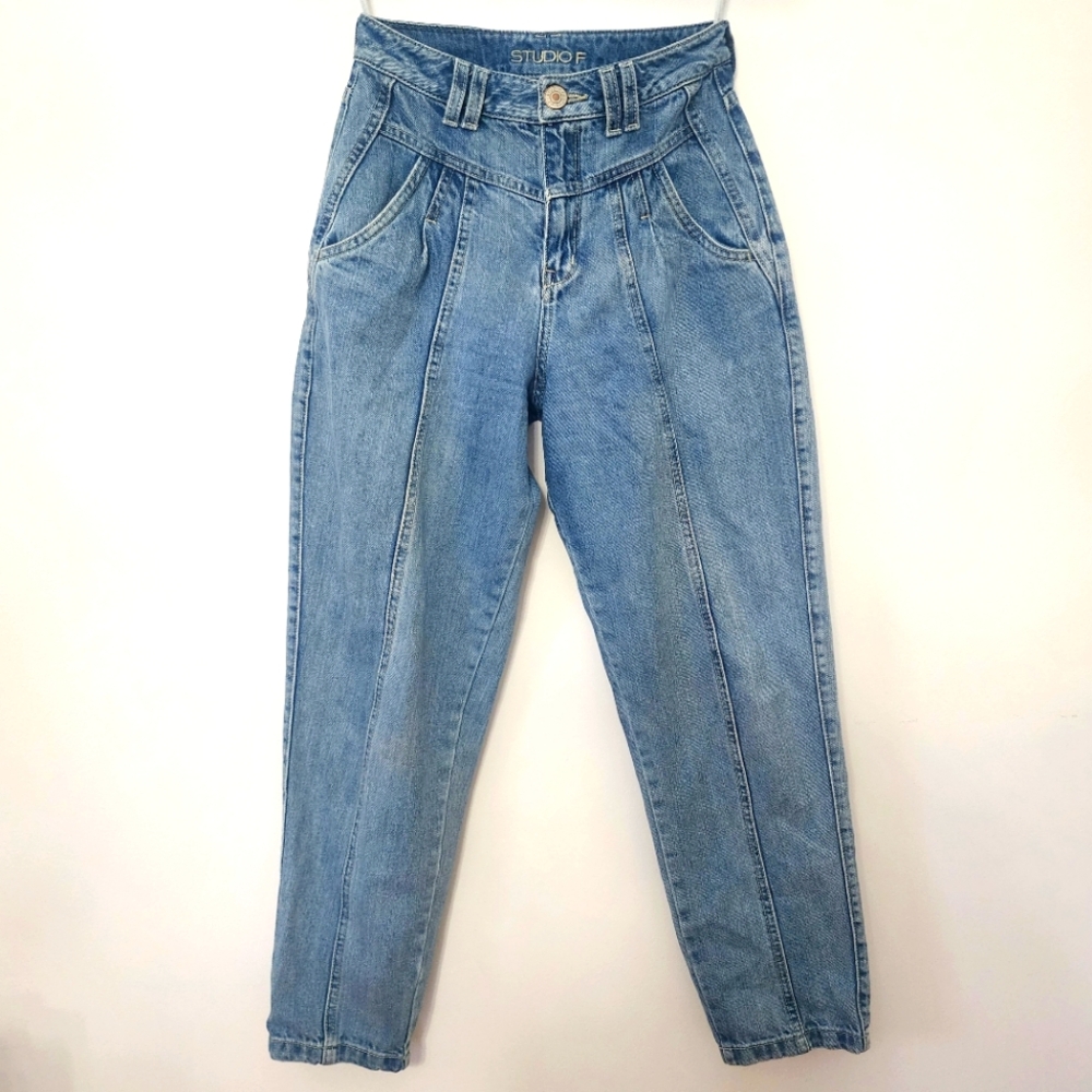 NWOT Studio F High Waist Loose Jeans Size 4 Blue Denim